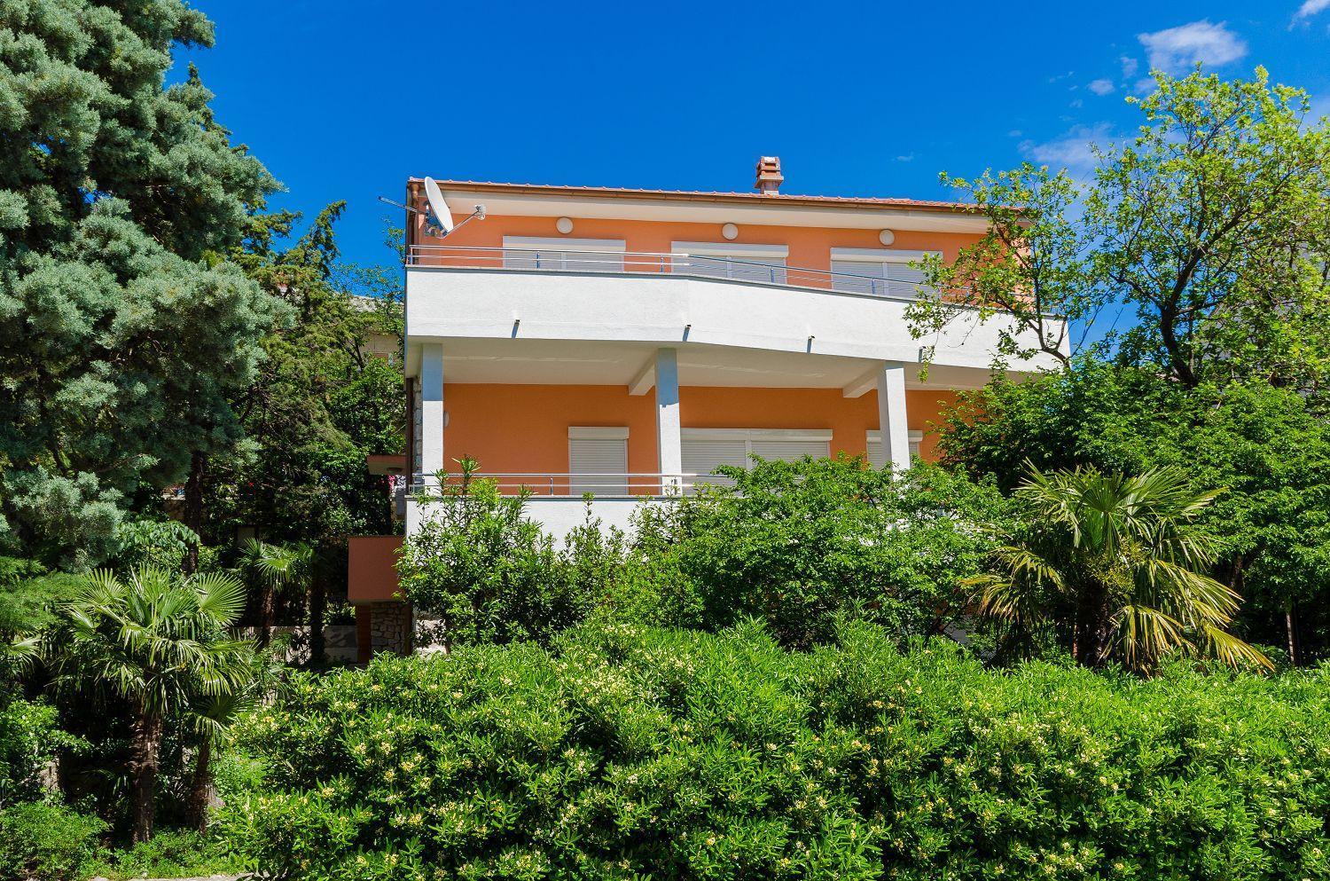 Apartment Helles Nur 400 Meter Zum Sandstrand Mit Meerblick, Wifi, Privatparkplatz Crikvenica